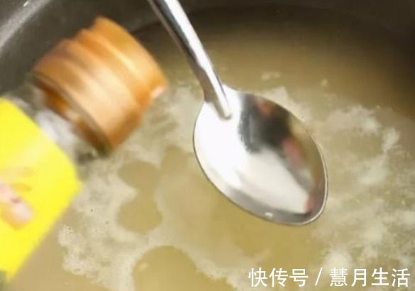 黏稠|喝小米粥好处多,别直接下锅煮,掌握3个技巧,香浓粘稠,米油厚