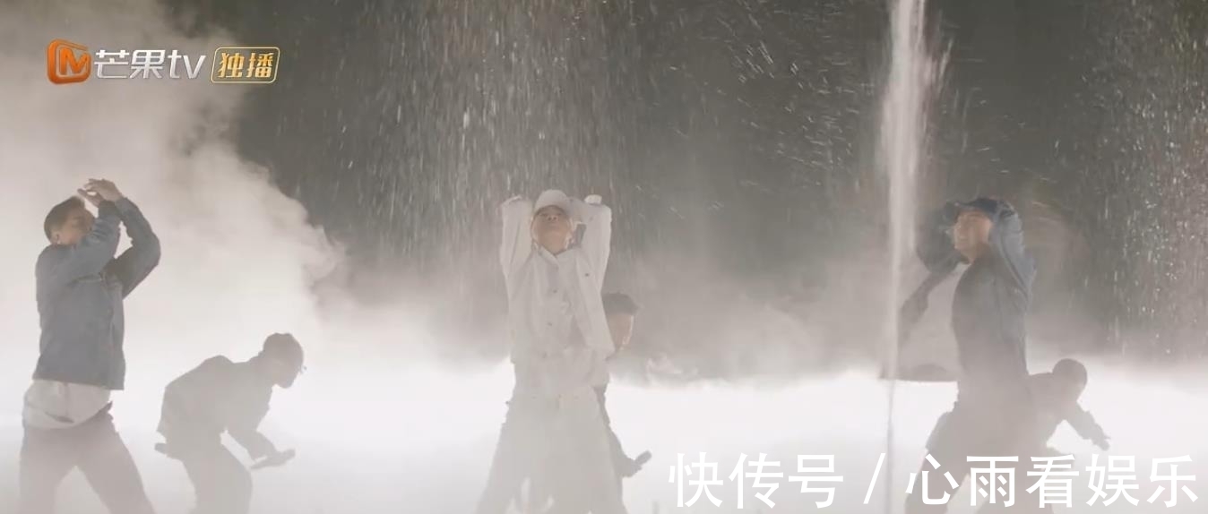 披荊斬棘|《披荊斬棘》大灣區斷層輸出,水舞臺燃炸全場,陳小春廣受好評!