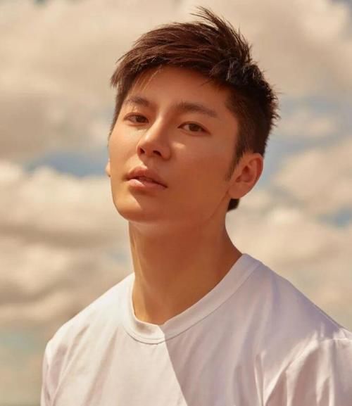 9款男生适合发型，剪了清爽干净利索！