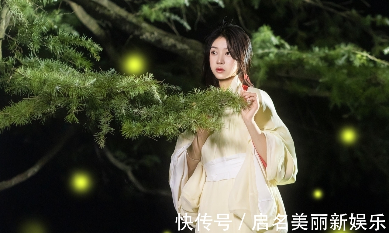 格律#咏怀·七言格律:含苞恰似湖生笔,浮叶犹疑水浸袍