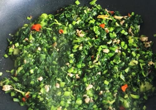  火腿肠炒|冬天，吃鸡肉鸭肉不如它，每天炒一盘，营养极高，双眼明亮了