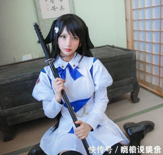 大胸器|小姐姐cosplay小舞，一双“筷子腿”纤细修长，网友：期待朱竹清