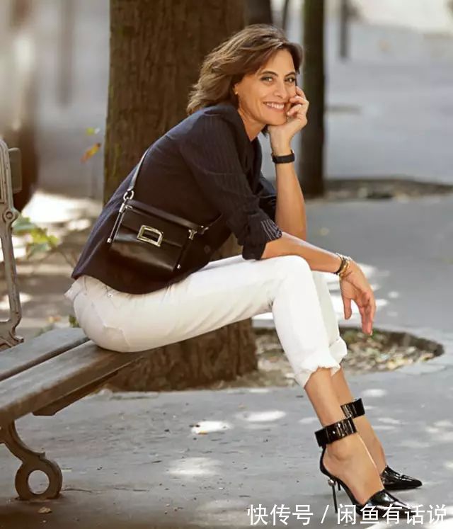 日常穿搭 中年女人要给穿搭做“减法”,学国外博主这么穿,减龄又有高级感