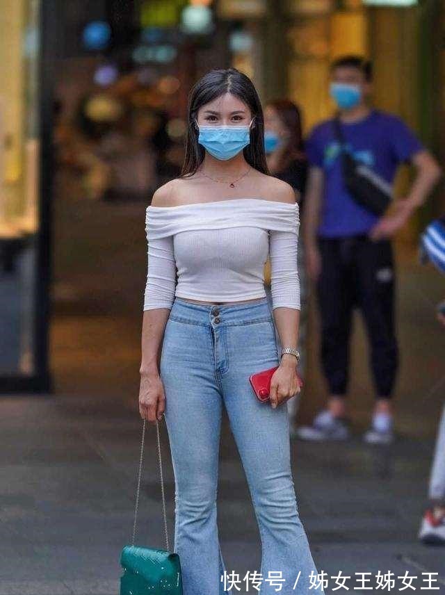 穿搭 展现个性的打底裤穿搭青春感十足,塑造长腿美女的风范,清新特别!