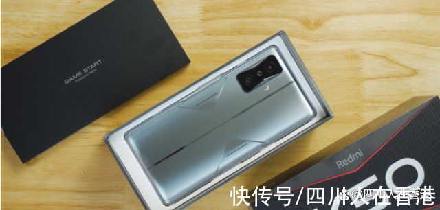 Redmi|Redmi K50G 游戏旗舰开箱:信不信由你，它是一款游戏手机!