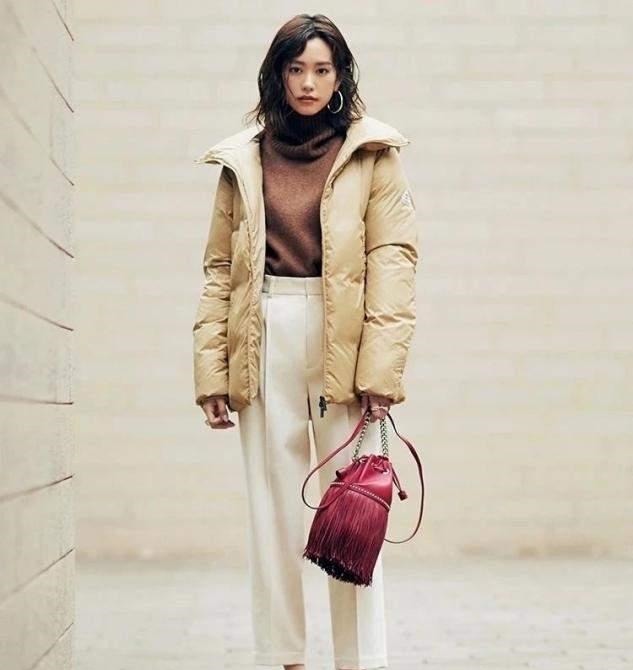 简单|为什么你的羽绒服穿起来像路人3招教你穿出高级感