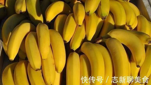 肌肉痉挛|每天一根香蕉的好处你知道吗?降低高血压,还有助睡眠,你爱吃吗