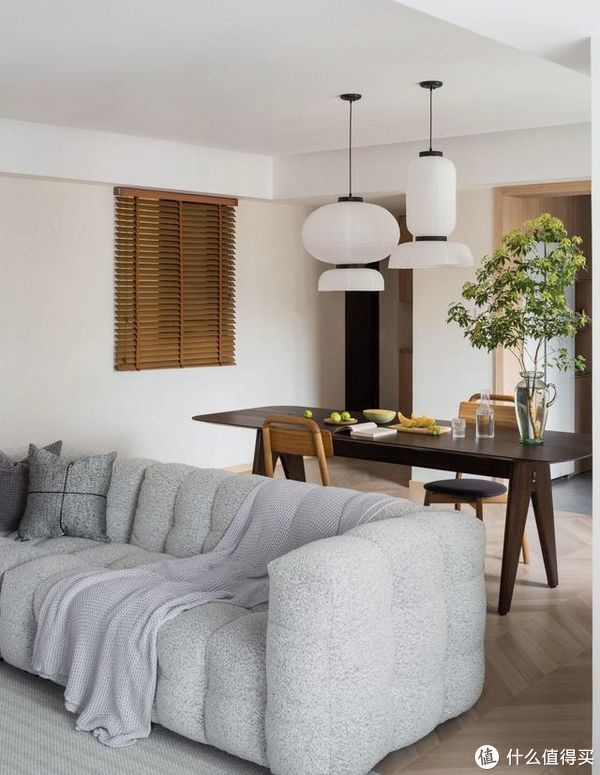 衣柜|成都夫妇155㎡的家,仅凭一个客厅就圈粉无数,不要电视墙太香了