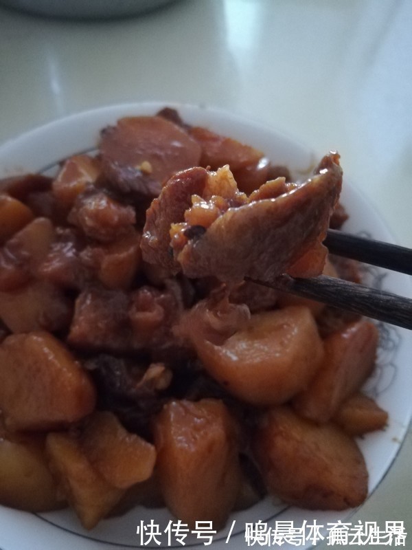 牛肉|炖牛肉时,加入“2克它”!加速牛肉软烂,无腥味,增香10倍不止