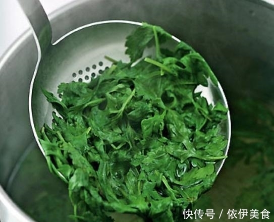 青团|肉松蛋黄青团外面买太贵,教你简单又好吃的做法,味道一点都不差