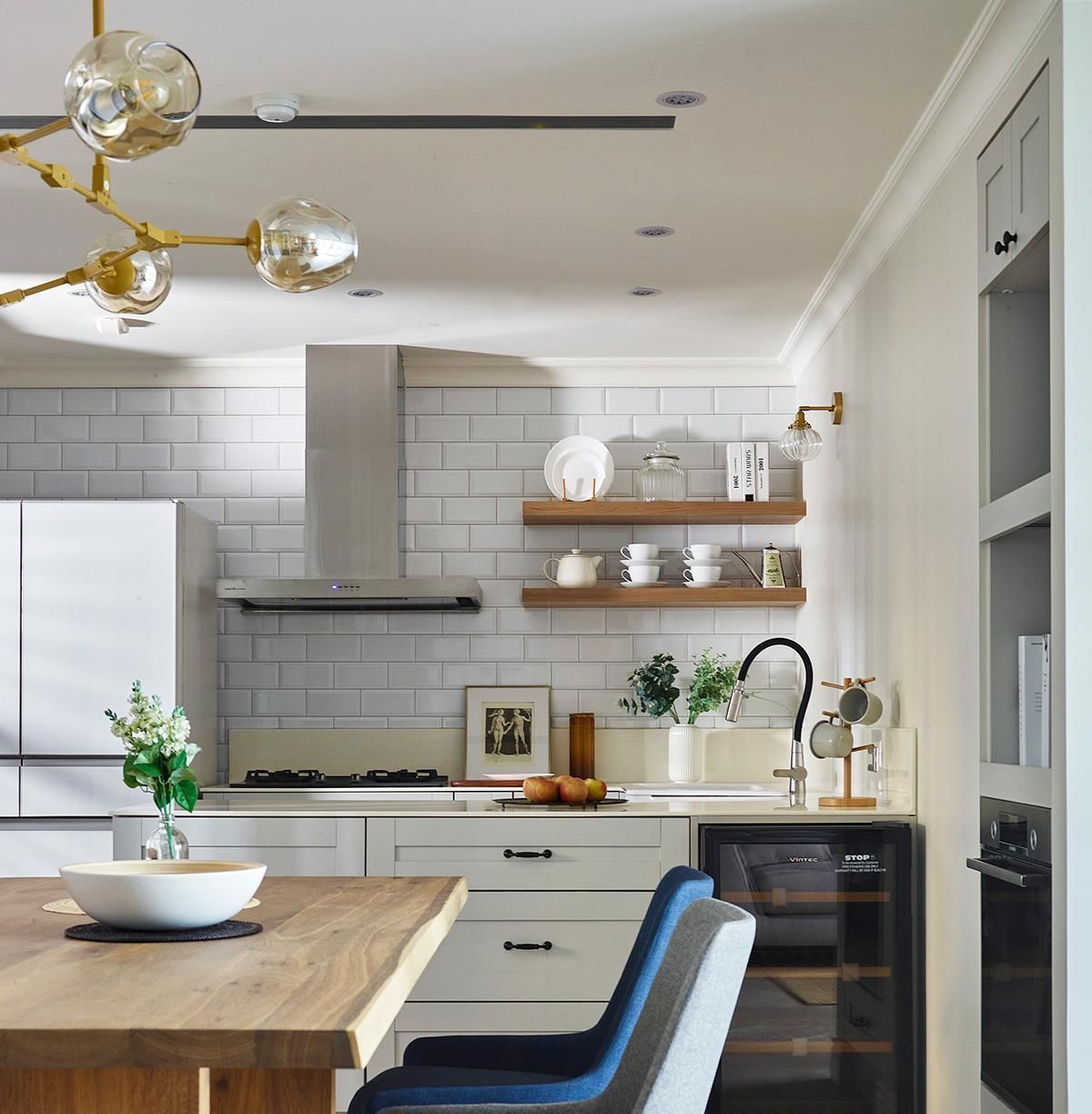 美式|她家122㎡的房子一入户就把人迷住,全屋堪比电影中的场景,太美了