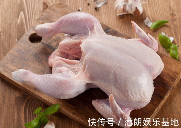 结直肠癌|鸡肉不能吃了专家指出:吃鸡更易患“3种癌”,你还敢不敢吃