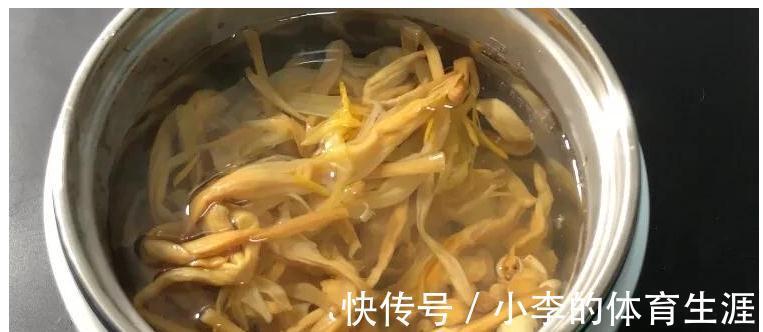 黄花菜|孩子容易烦躁爱发脾气,多炖这道汤给他喝,清心除烦,清润好喝