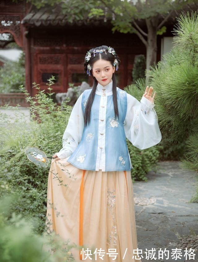 汉服袍子的迷惑行为,基本人人都做过,来看看你中了几个