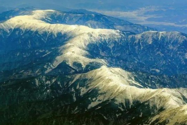 中国龙|中国龙脉上一共埋了三个人,个个丰功伟绩,他们都是谁