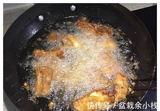 排骨这样做，酥酥脆脆，肉质紧致，越吃越香，做法简单！