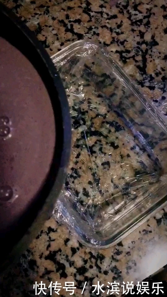 救星|它是头发的救星!每天吃一点它,头发乌黑有光泽,再不见少白头