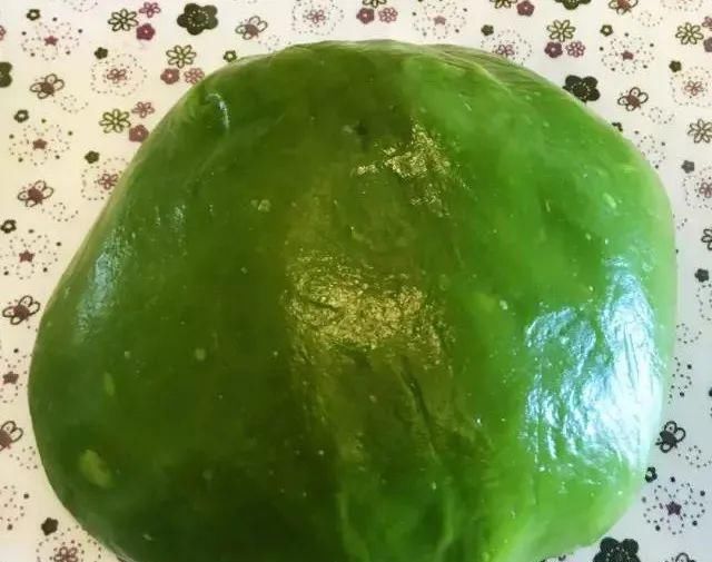 做红烧肉别再用酱油和啤酒了,用它炖,入口即化,一点都不腻!