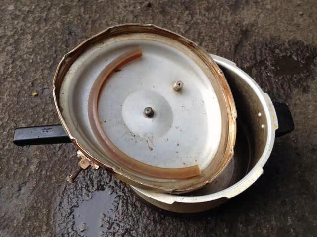 厨房做饭，这5件事千万不可以在厨房做，早知道早受益，收藏备用