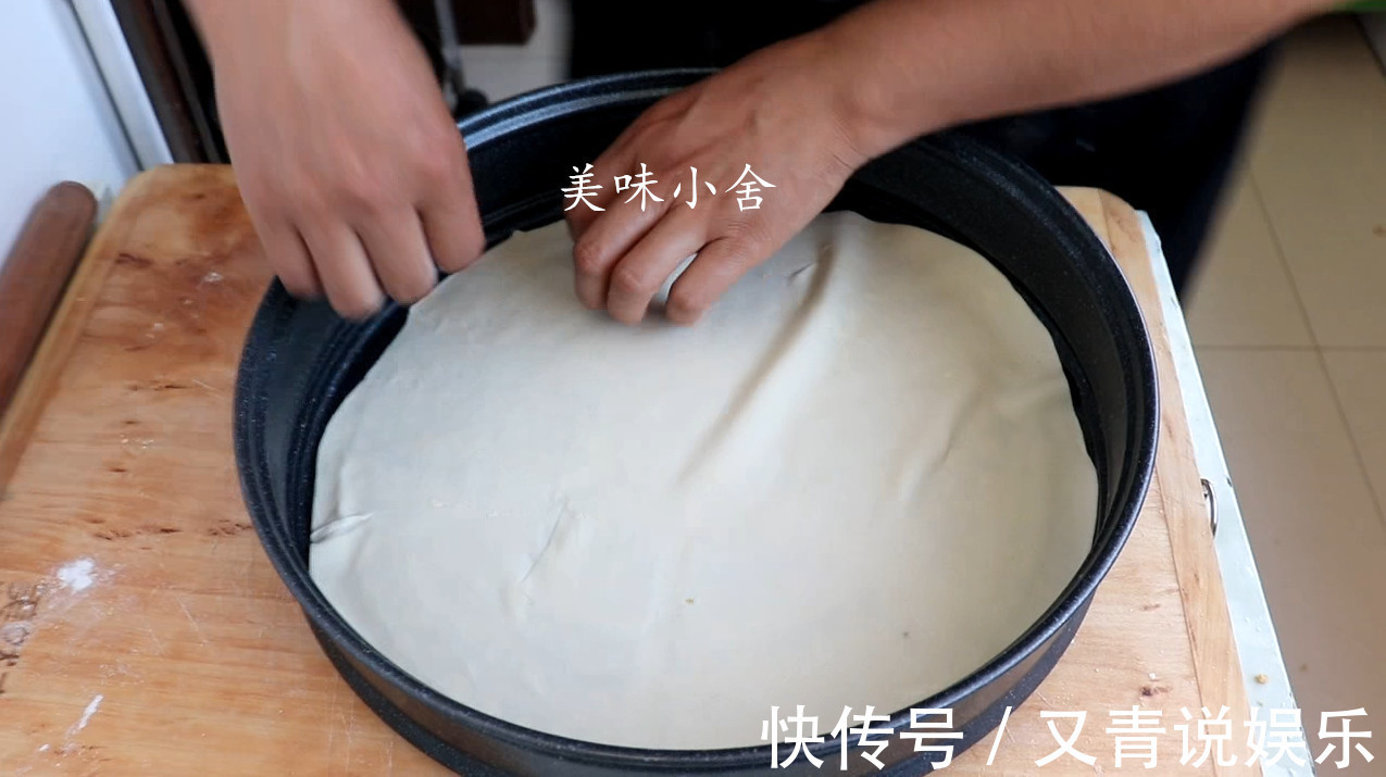 猪肉和粉条别再乱炖了，教你个农村特色吃法，一做一大盆不够吃