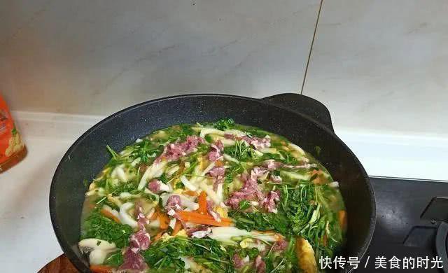 草头炒|春天属它最鲜美,千万别错过,随便一炒自带清香