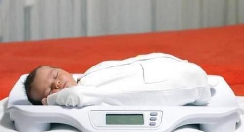 体重|宝宝出生时几斤最聪明,美国脑神经科专家:越接近这个数越好