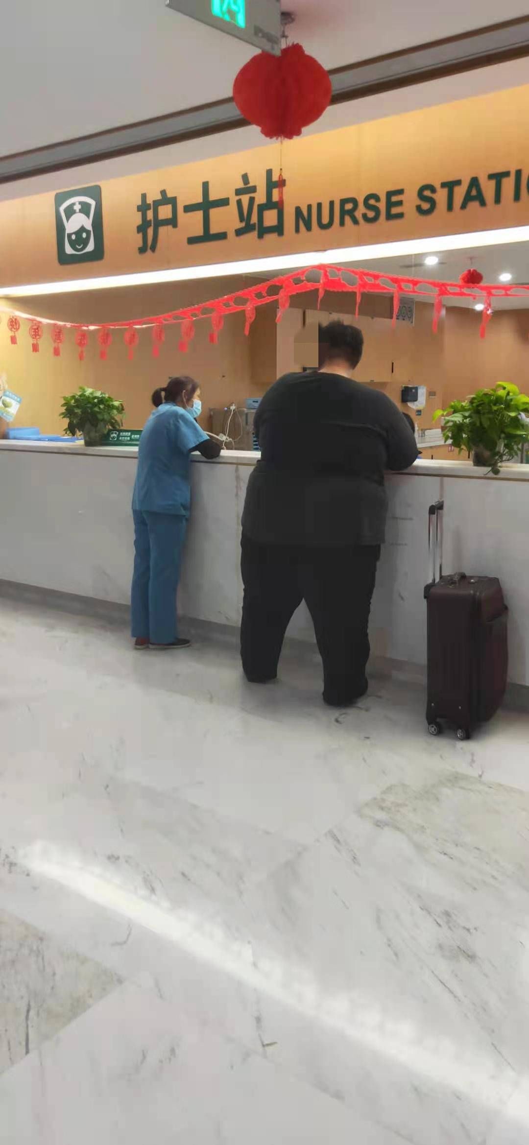 多学科|500多斤小伙上街回头率堪比美女 减重手术找回自信