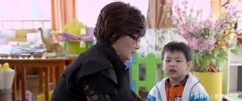 好奇|1岁女儿只吃保姆做的饭,宝妈好奇偷尝一口后,第二天辞退了保姆