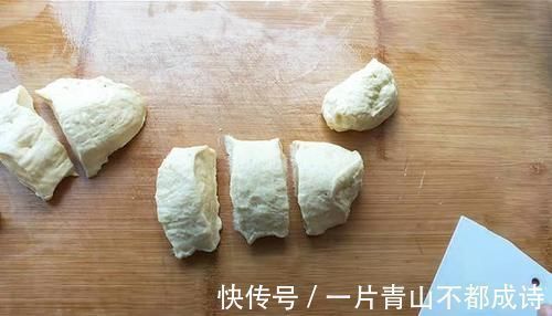 教你做懒人版面包，不用揉面，更不用揉膜，面包柔软拉丝又好吃
