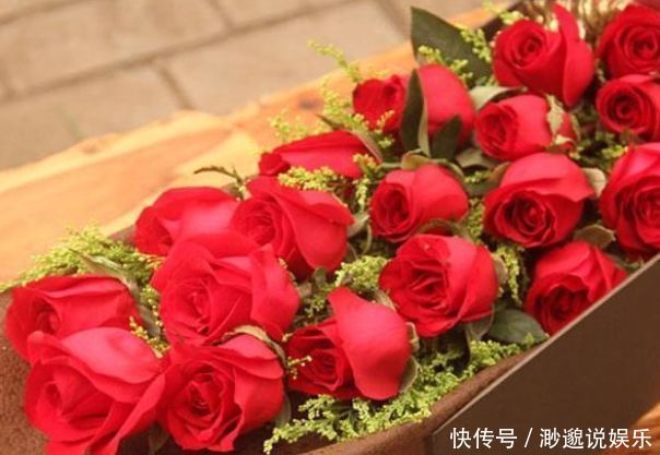 兰香|喜欢玫瑰,就选“珍稀名品”卡罗拉,标准玫瑰红,高贵优雅