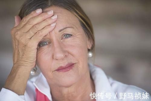 女性|这4个表现,是女性衰老的标志!若你有,衰老或已来临