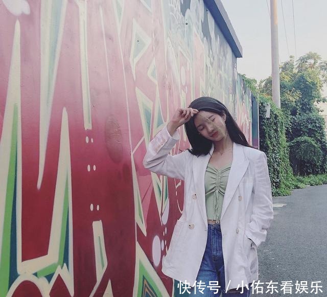 京剧|刘些宁造型前卫又大胆!京剧妆容与金色麻花辫碰撞,尽显国风气息