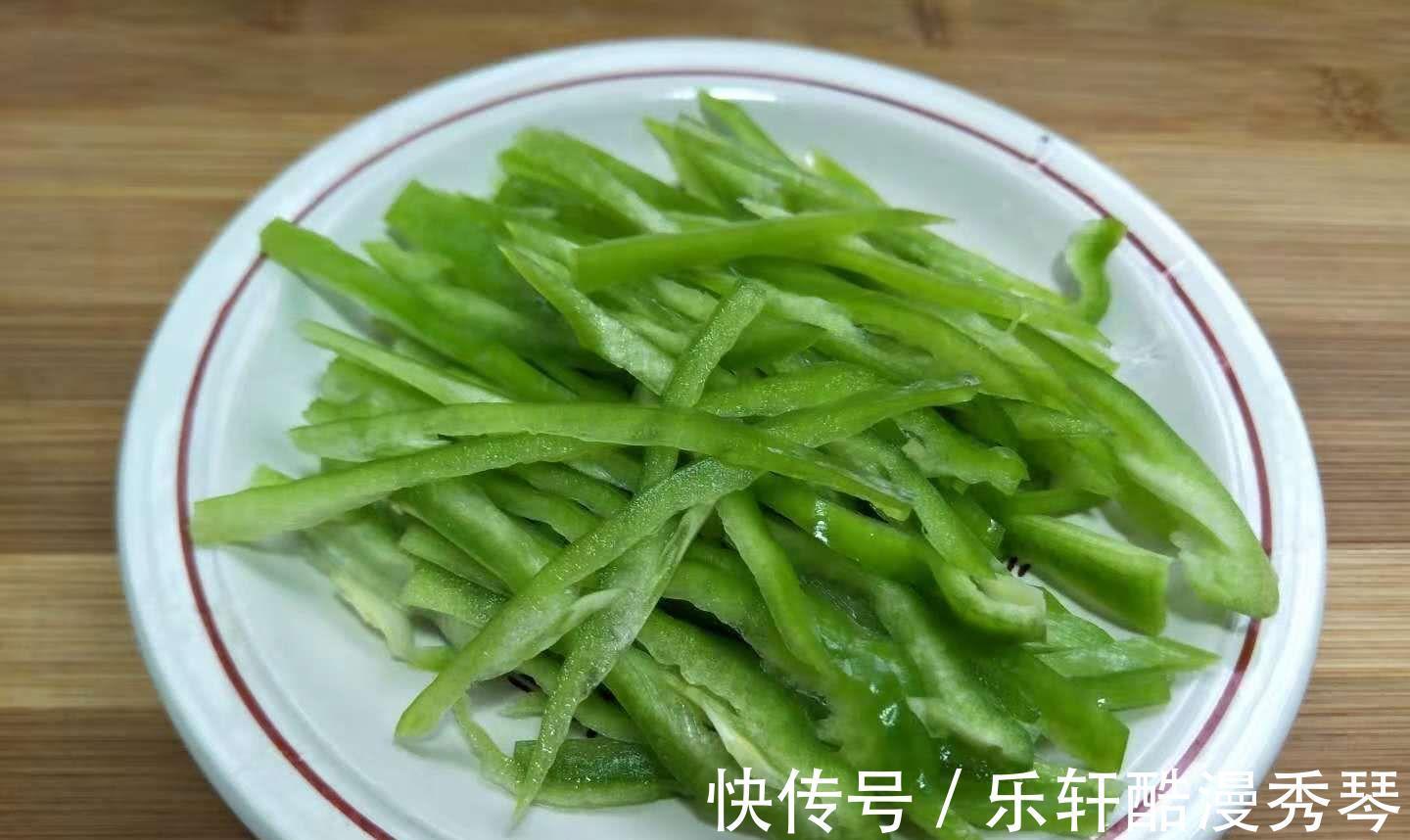 半生粉|孩子胃口差推荐这道开胃菜，钙含量极高，好吃不油腻，孩子特爱吃