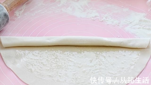 家常烙饼做法,外酥内软又筋道,比油条健康,学会可以出门摆摊了