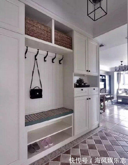 玄关|入户谁家还放鞋架太落伍！这10种设计好看实用，又能增加储物间