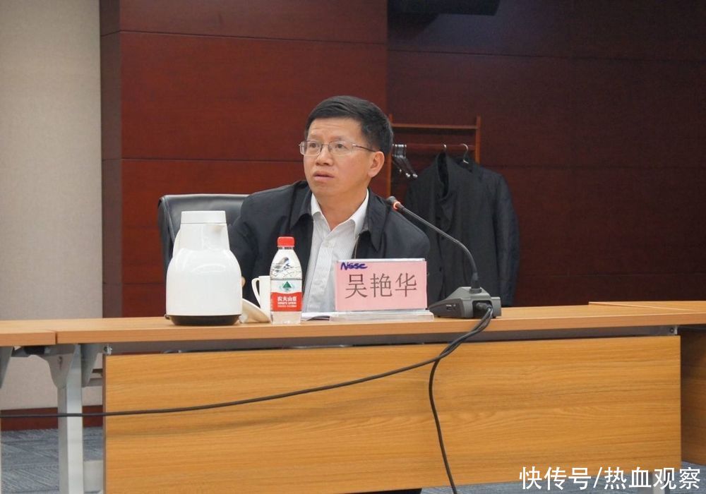 遮遮掩掩 中国嫦娥五号回家后，美方终于不再遮遮掩掩，紧急宣布一个计划