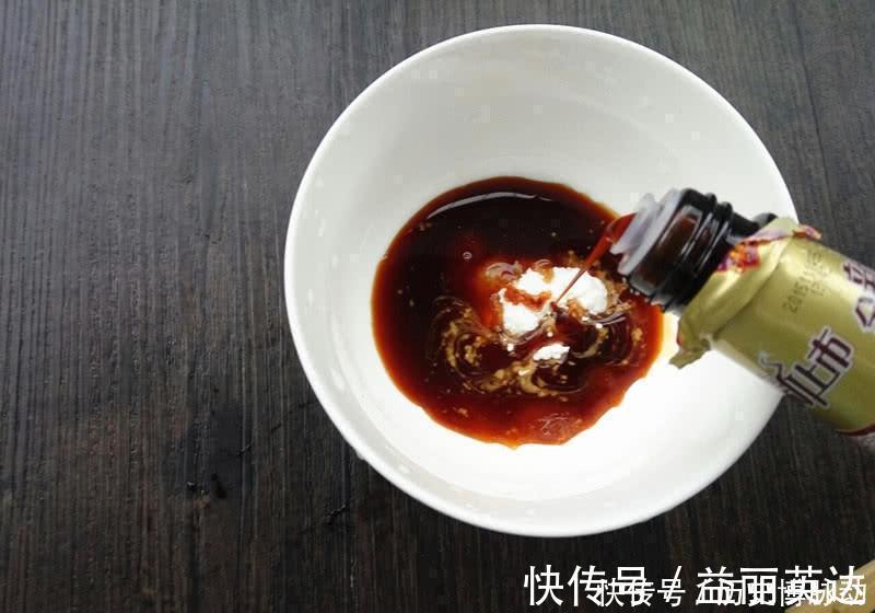葱白|好吃的红烧带鱼，鲜香又下饭，是小时候的味道