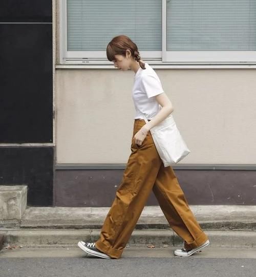 【2021办公室穿搭】日韩大热上班造型，5条穿搭公式变身时尚优雅的气质OL！