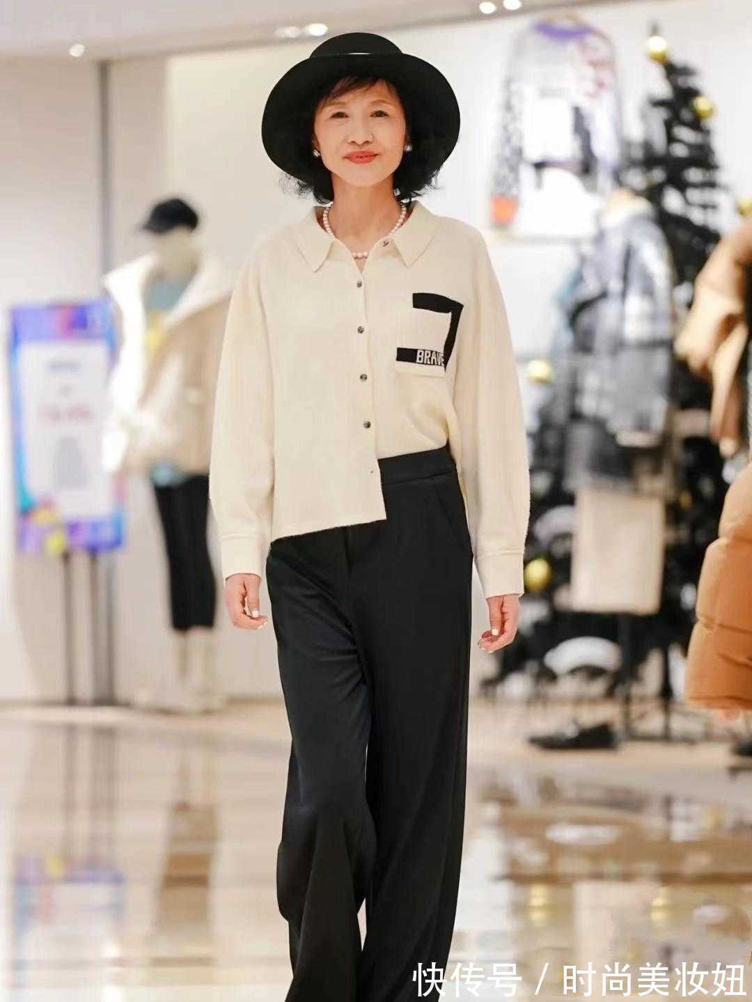 大长腿|上了年纪的女人,都喜欢优雅穿搭,看60岁的奶奶穿得高级精致