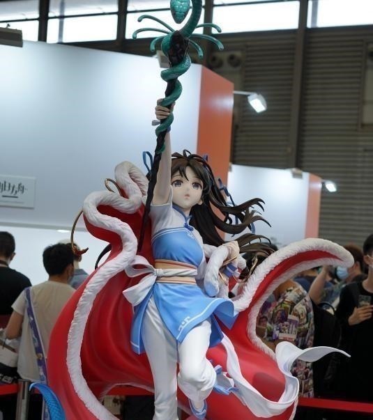 路人女主的养成方法|国产ACG也要出等身大手办!和真人一样大小,估计要十几万