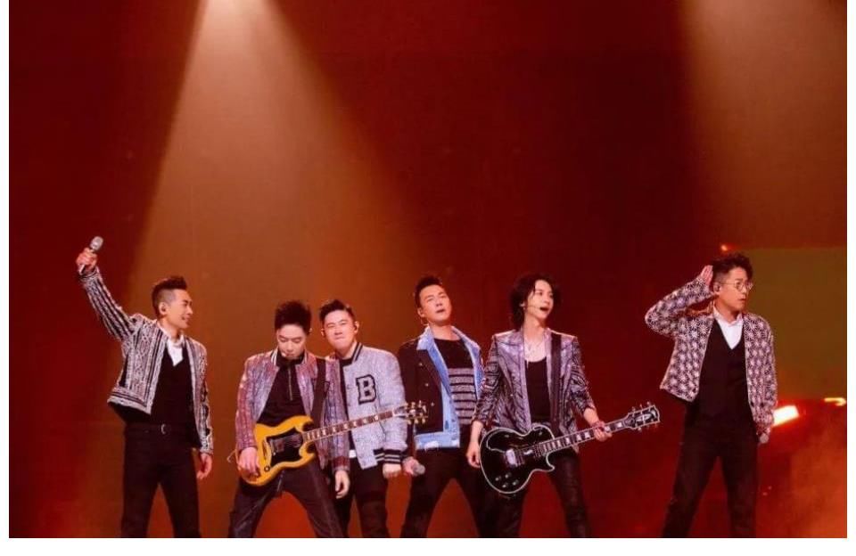 《哥哥》如约而至:你对快乐如何理解?哥哥们的回答亮了