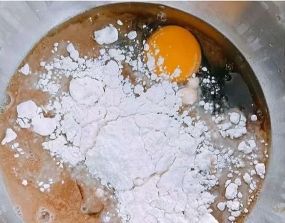 想吃发糕不用买,教你红糖大枣发糕做法,香甜柔软,比面包还好吃