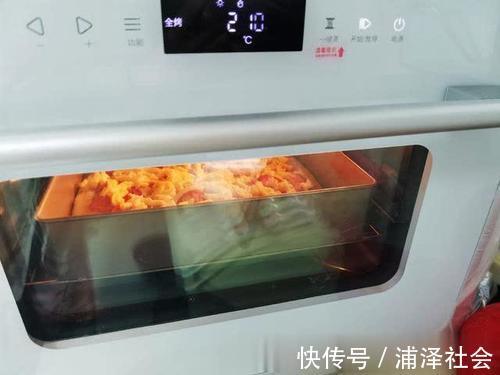 披萨|超详细自制披萨，教你在家做，便宜简单又好吃，我家一周做3次