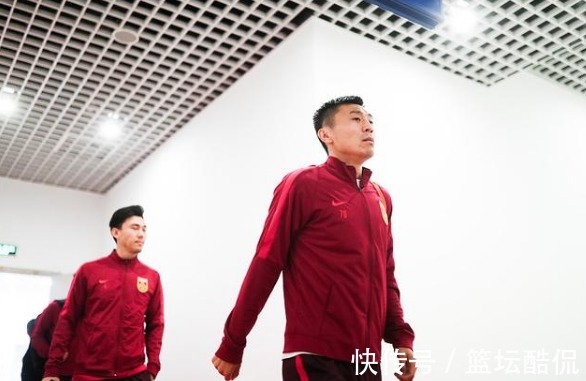 徐新|国足中场最新消息!蒿俊闵、徐新或下场,李铁爱徒或再受重用