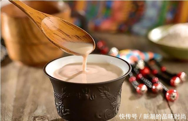 为何蒙古人那么“彪悍”,看完他们的一日三餐明白了,你敢吃吗