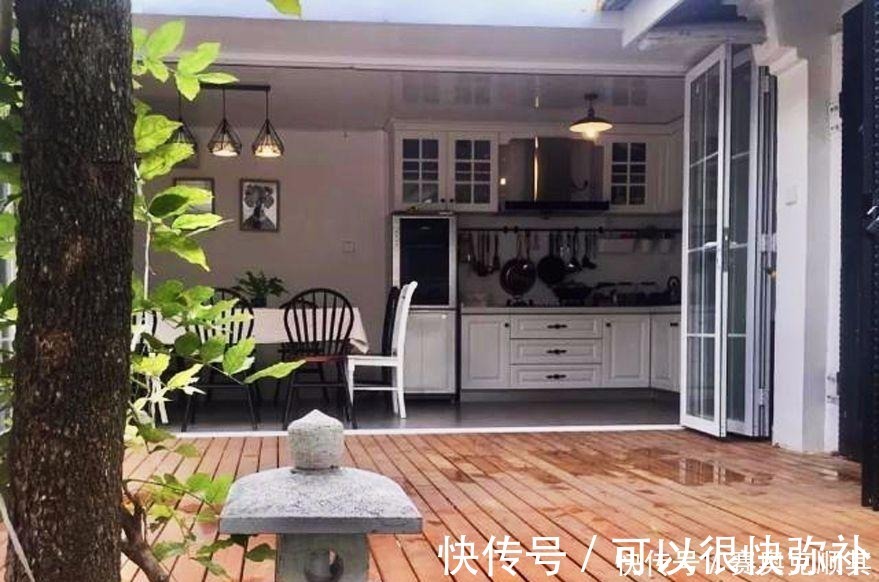 院子|老爸把院子抬高10公分，铺上防腐木多一个休闲区，花6千值！