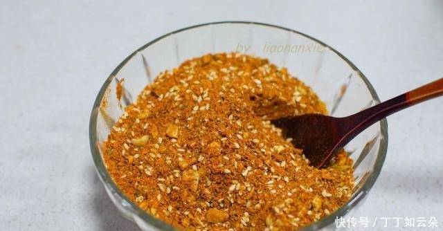 五花肉灵魂吃法,没有烤炉也可以在家吃烤肉,真是太香了