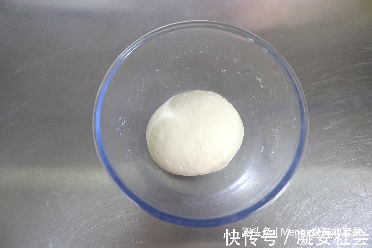 小吃|传统小吃锅贴比饺子还省事,做法随意没讲究,馅嫩味儿香吃一锅
