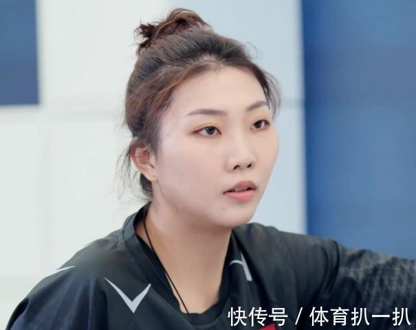 袁心玥|1米65王冰冰问袁心玥:你为啥长这么高,袁心玥:可能我吃得很多