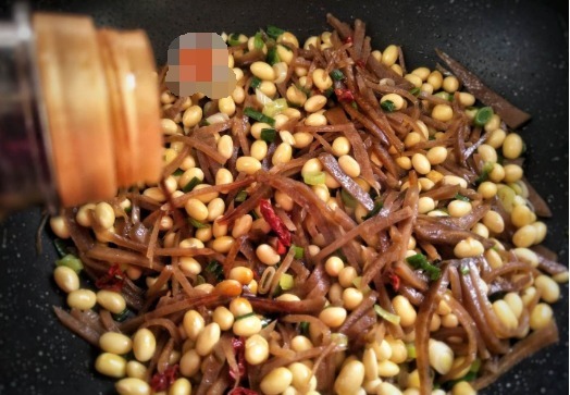  咸菜|这菜很不起眼，家家都有，营养比苹果高，鲜香开胃，超级下饭！